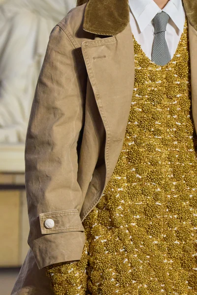 Look 31